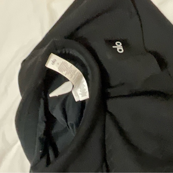 ALO yoga black skirt medium size - Picture 4 of 6